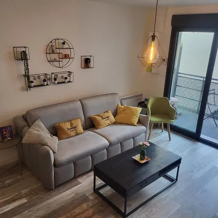 Apartment F2 Hypercentre Terrasse Talleyrand *