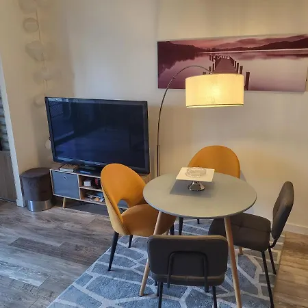 F2 Hypercentre Terrasse Talleyrand Apartamento *