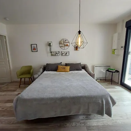 F2 Hypercentre Terrasse Talleyrand Apartamento